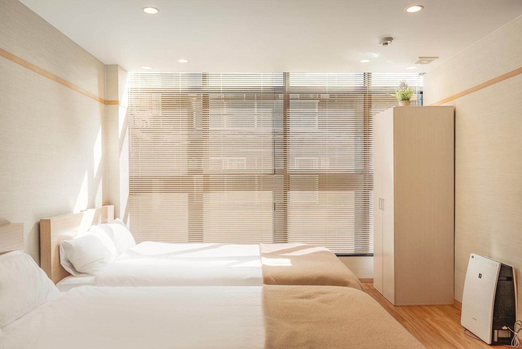 谷町君・星hotel・道頓福居 * โอซาก้า